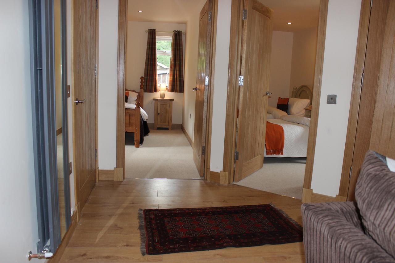 Loch Ness Highland Cottages With Partial Loch View Invermoriston Exterior photo