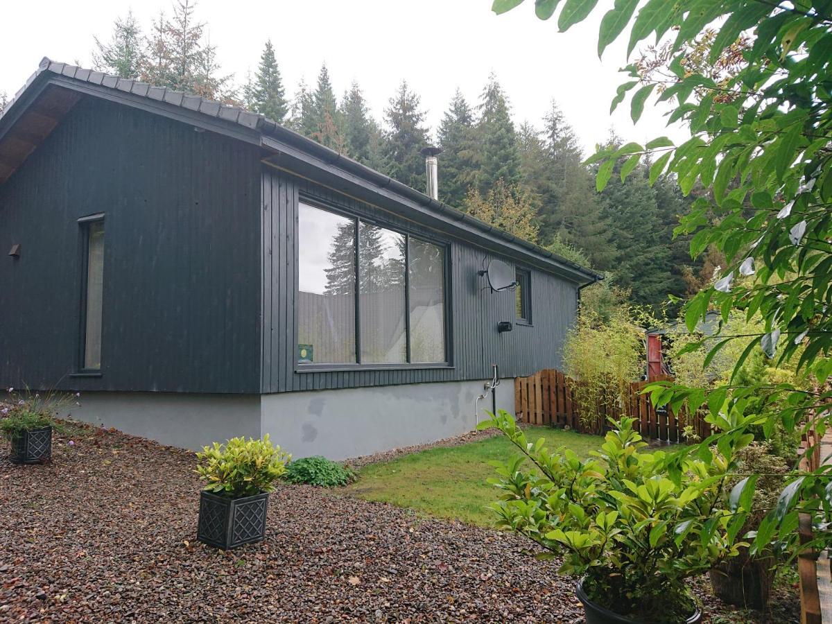 Loch Ness Highland Cottages With Partial Loch View Invermoriston Exterior photo